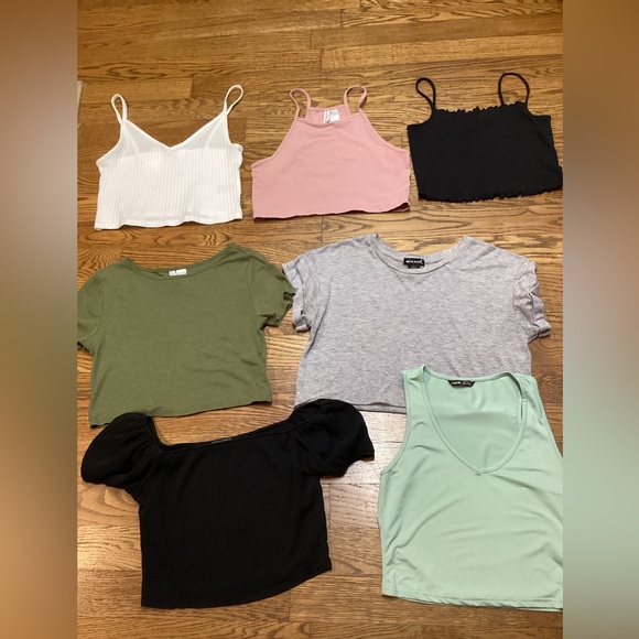 Divided Tops - Wet Seal, Divided, SHEIN feminine crop top mixed lot of 7. Size Medium